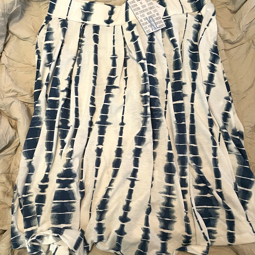 Brand New LuLaRoe Madison Skirt
